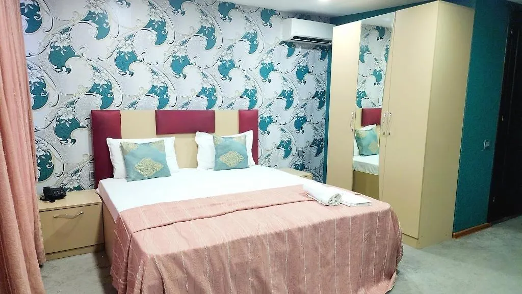 Rose Hotel Baku 3*,